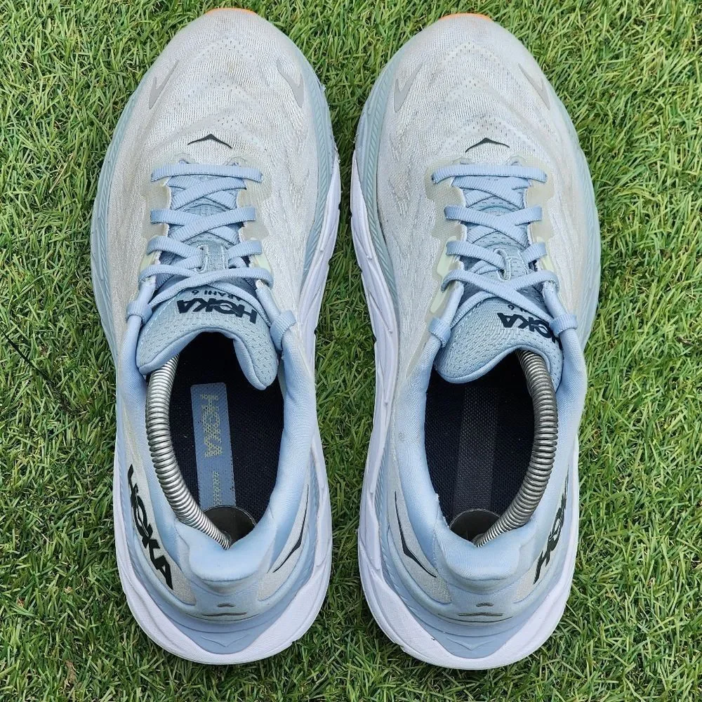 HOKA ARAHI 6 - Womens Sneakers - SIZE 10B - Please See Pictures